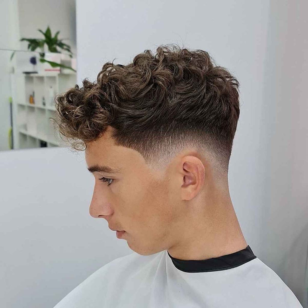 مدل موی تیپِرد فر (Tapered Curly Undercut)